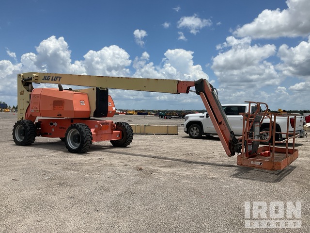 ELEVADOR ARTICULADO 2015 JLG 4WD 800AJ
