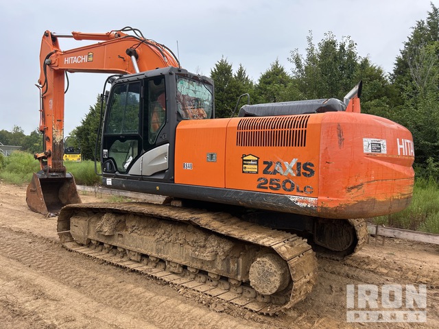 EXCAVADORA 2015 HITACHI EXCAVATOR