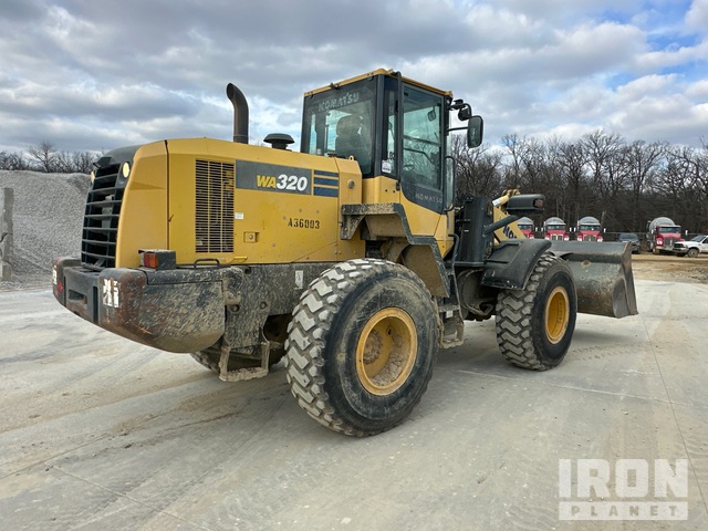 CARGADOR FRONTAL 2013 KOMATSU WA3207