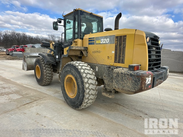 CARGADOR FRONTAL 2013 KOMATSU WA3207