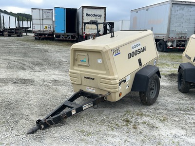2017 Doosan P185WD0-T4F 185 cfm Mobile コンプレッサー