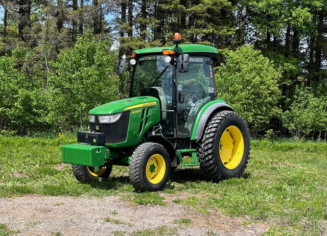 2022 John Deere 4066R 4WD Tractor
