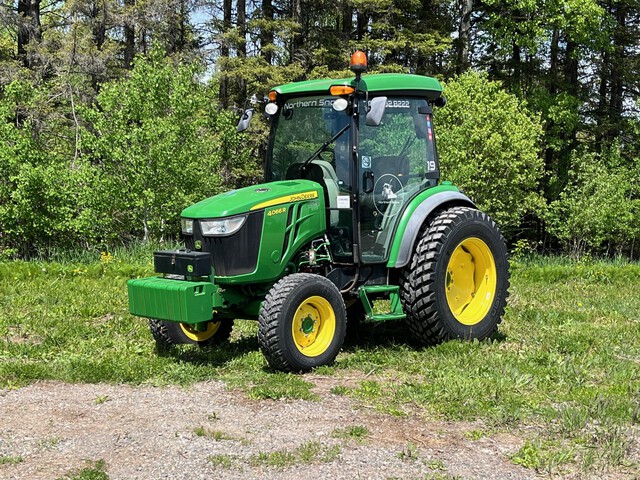 2022 John Deere 4066R 4WD Tractor