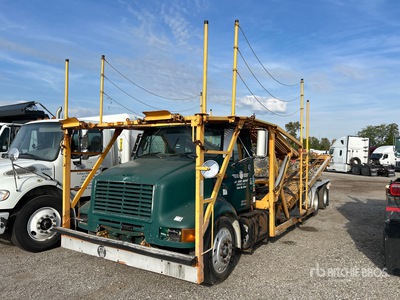 2003 International 8100 6x4 Car Carrier Truck (Inoperable)