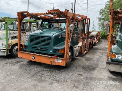 1996 International 8100 Car Carrier Truck