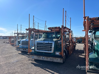 2007 Sterling LT9500 6x4 Ciężarówka do przewozu samochodów (Inoperable)
