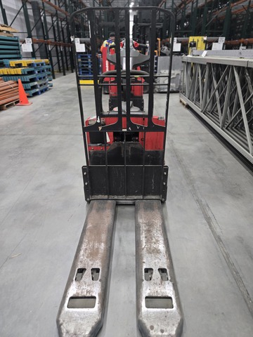 2013 Raymond 8410 Electric Pallet Jack