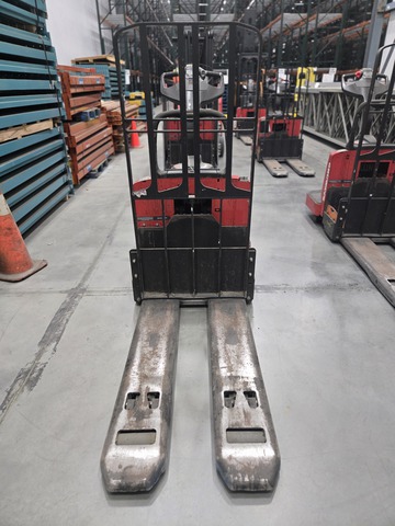 2013 Raymond 8410 Electric Pallet Jack
