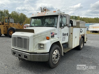 2004 Freightliner FL70 4x2 Servicewagen (Inoperable)
