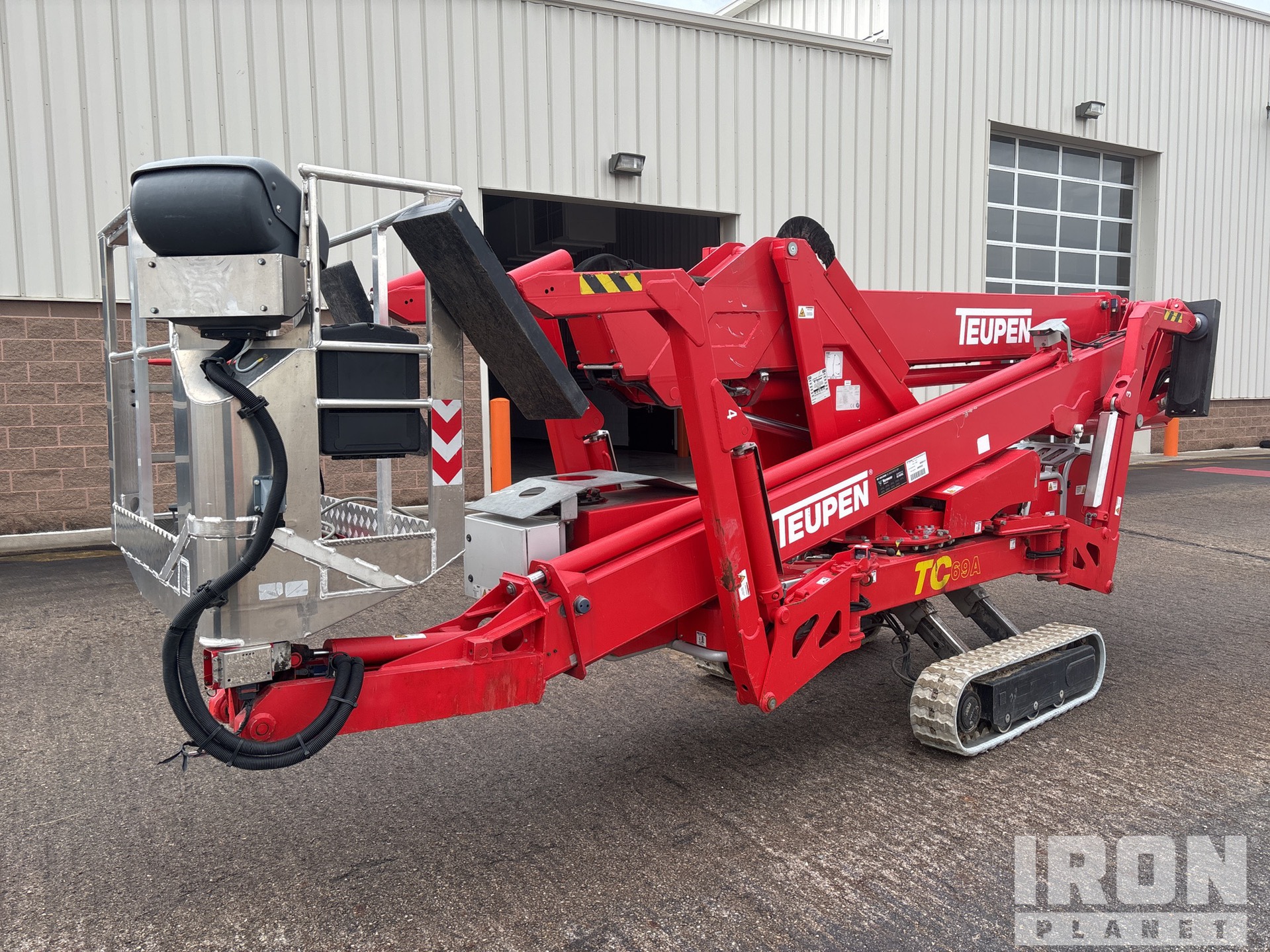 2019 Teupen TC69A Crawler Diesel ブームリフト