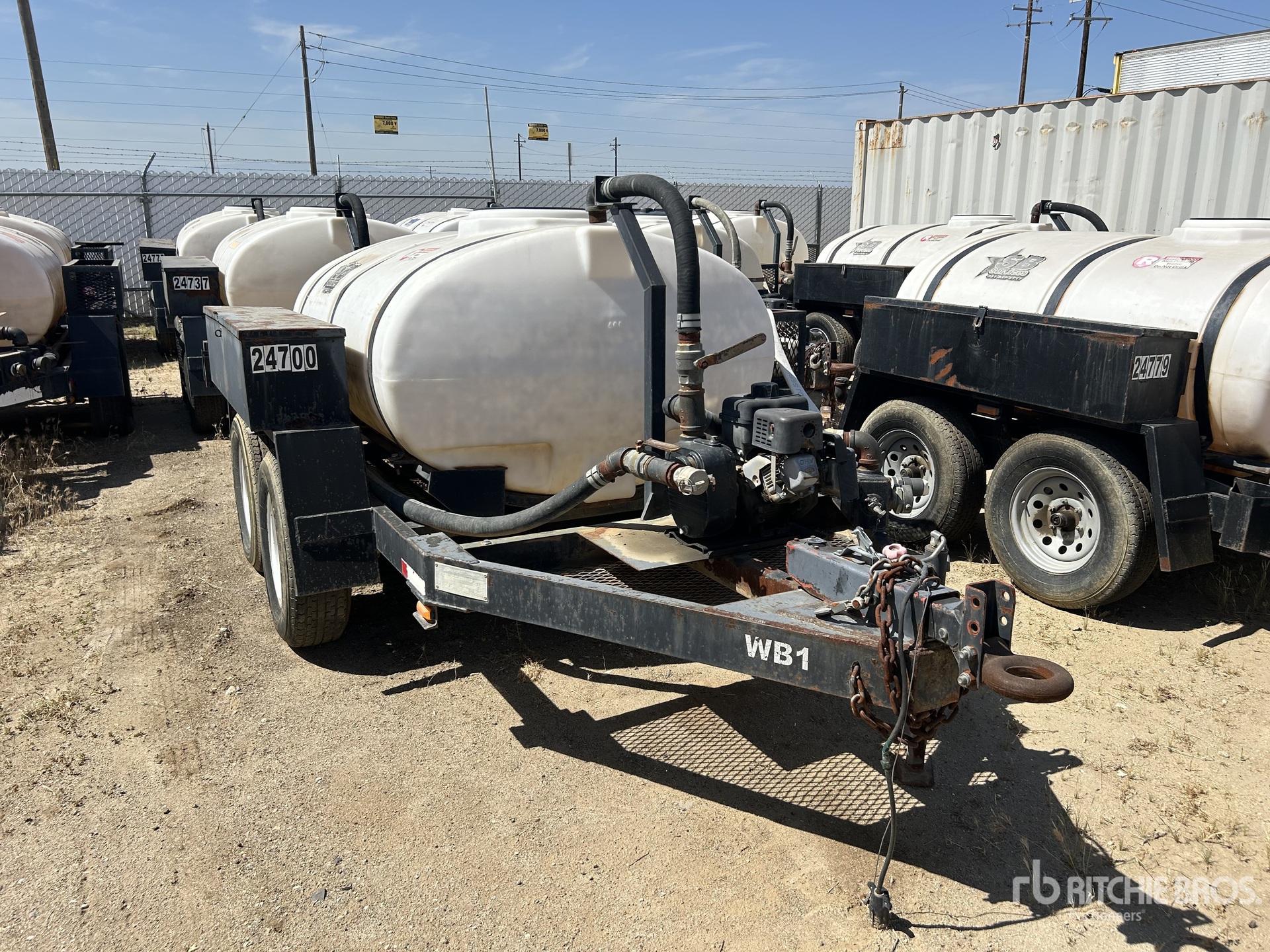 2013 Brock's Trailers 500 Gal T/A Przyczepa do przewozu wody