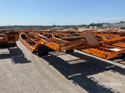 2003 Delavan Lowboy 200 T/A Car Carrier Trailer