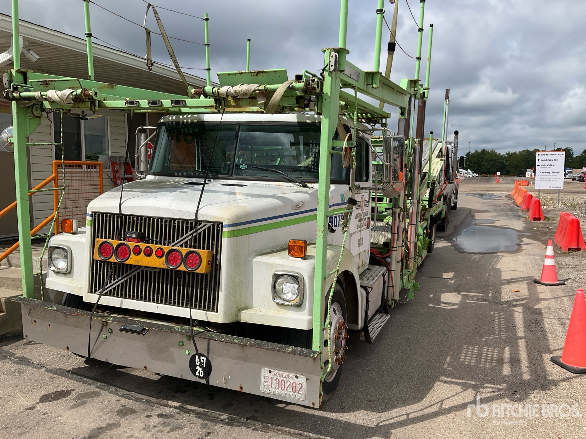 1999 Volvo WAH 6x4 Autocarro trasporto automobili (Inoperable)