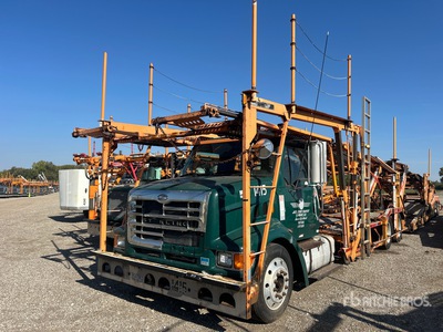 2004 Sterling LT9500 6x4 Camion transporteur de voitures