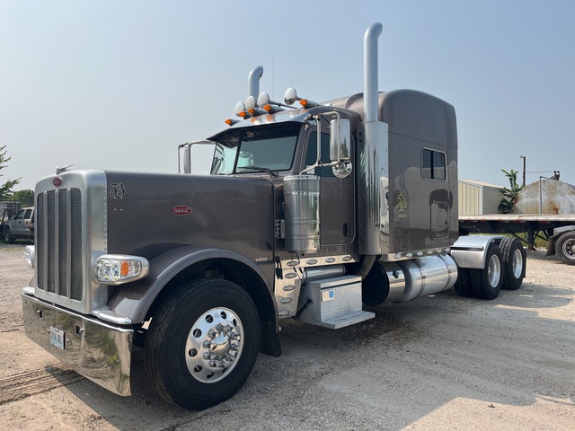 2016 Peterbilt 389 6x4 T/A Sleeper Truck Tractor 2016 Peterbilt 389 6x4 T/A Sleeper Truck Tractor