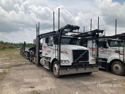2013 Volvo VNL300 6x4 Car Carrier Truck