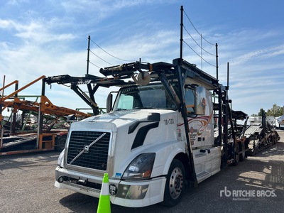 2013 Volvo VNL300 6x4 Car Carrier Truck