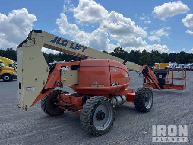 ELEVADOR ARTICULADO 2013 JLG 4WD 600AJ