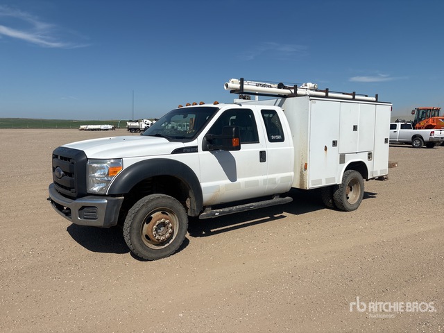 2015 Ford F-450 XL 4x4 Extended Cab Service Truck