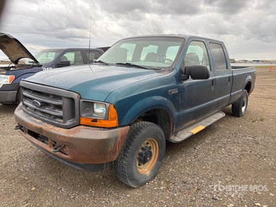 2001 Ford F-250 XL 4x4 Crew Cab Pickup