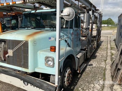 2001 Volvo WAH 6x4 Car Carrier Truck (Inoperable)
