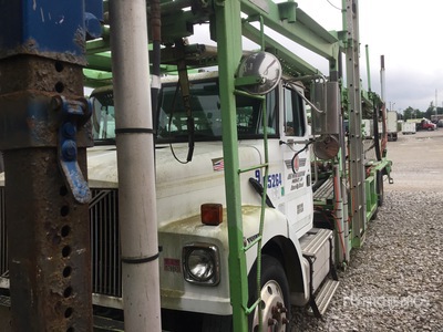 2001 Volvo WAH 6x4 Camion transporteur de voitures (Inoperable)