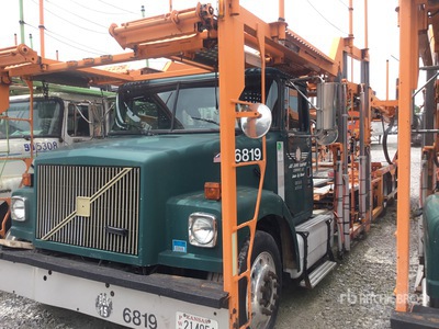 2001 Volvo WAH Car Carrier Truck