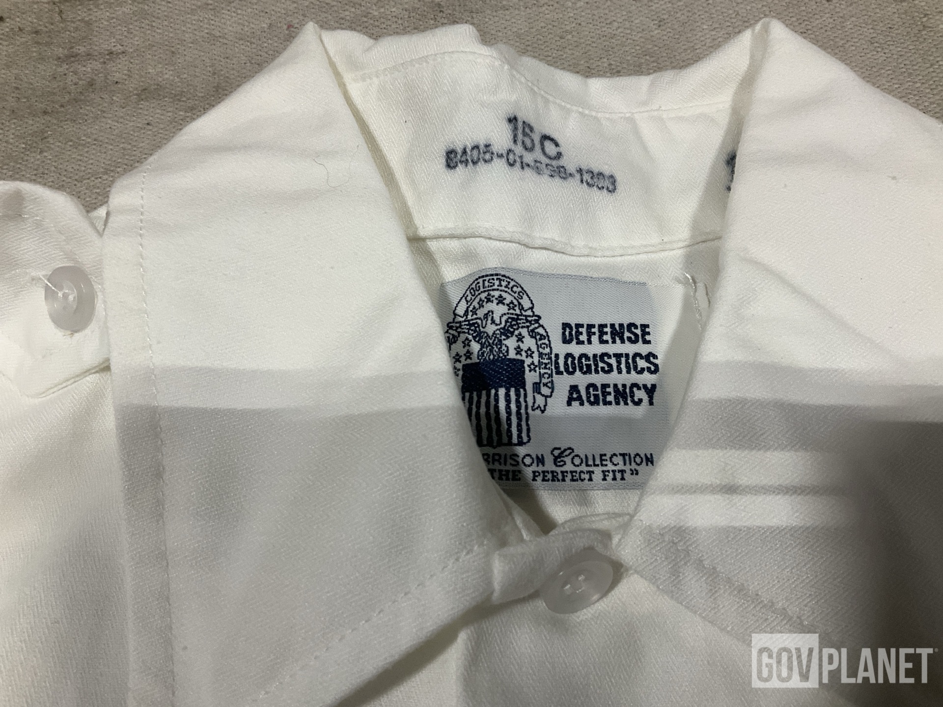 Surplus (553) Assorted Men's Shirts & (5) Men's Coats in