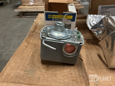 (27) Badger Truck 2PYA3 Pressure Switches