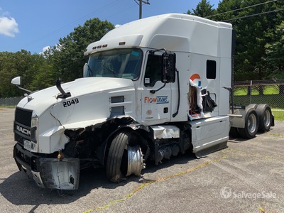2023 Mack Anthem 6x4 Cabeza Tractora Cabina Dormitorio (Inoperable)