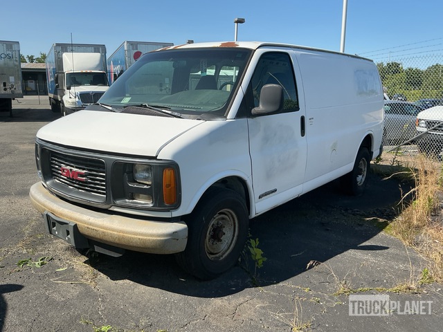 2000 GMC Savana 3500 2000 GMC Savana 3500 Cargo Van