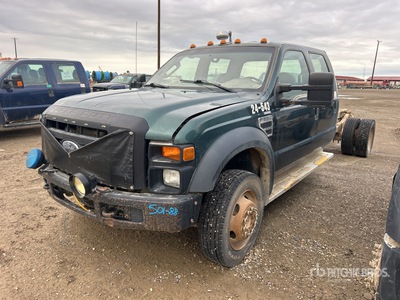 2009 Ford F-550 XL 4x4 Crew Cab Cab and Chassis