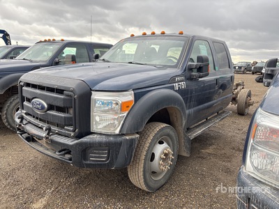2014 Ford F-550 XL 4x4 Crew Cab Fahrgestell