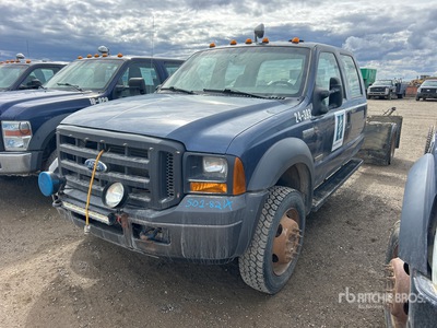 2005 Ford F-550 XL 4x4 Crew Cab Fahrgestell
