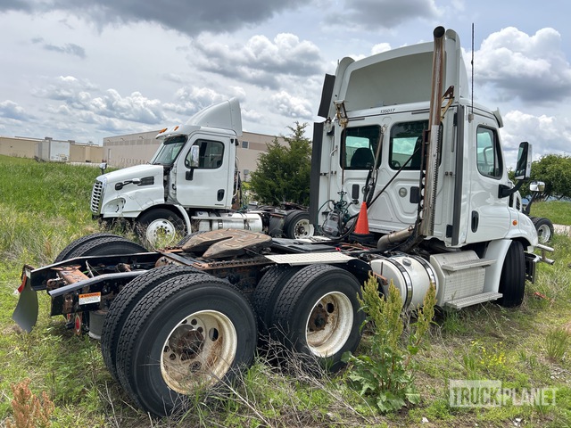 CAMIóN 2016 FREIGHTLINER