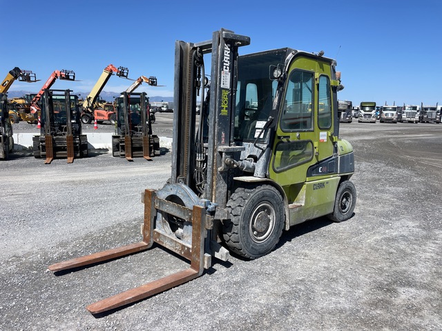 2021 Clark C40D 7050 lb Pneumatic Tire Forklift