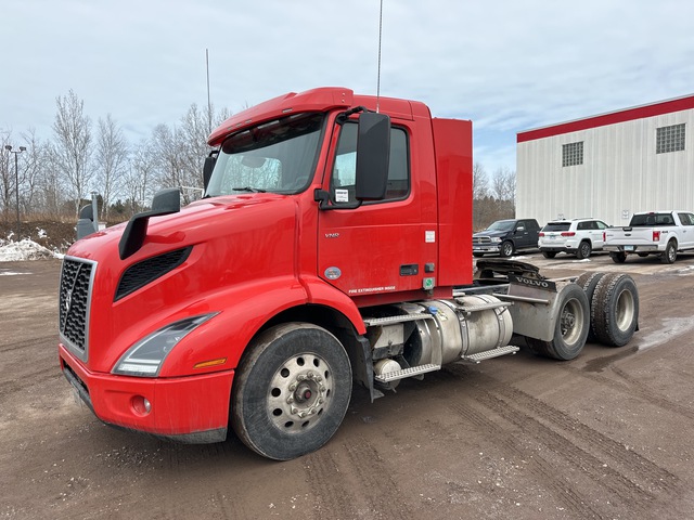 2020 Volvo VNR 6x2 T/A Day Cab Truck Tractor