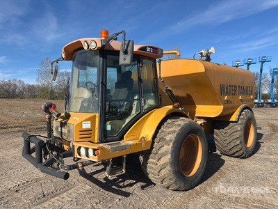 Hydrema 912HM 2500 gal 4x4 Articulated Water Truck
