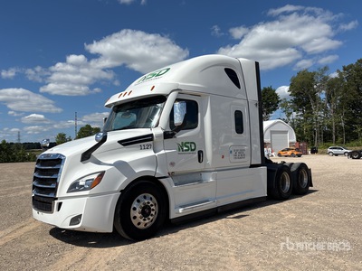 2021 Freightliner Cascadia 126 6x4 Sleeper Truck Tractor