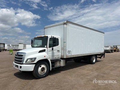 2018 Hino 268 4x2 Van Truck