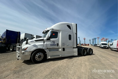 2023 Freightliner Cascadia 126 6x4 T/A Sleeper Truck Tractor