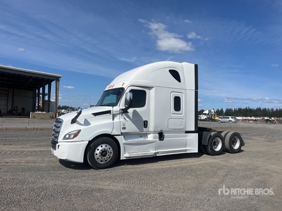 2018 Freightliner Cascadia 126 6x4 Sleeper Truck Tractor