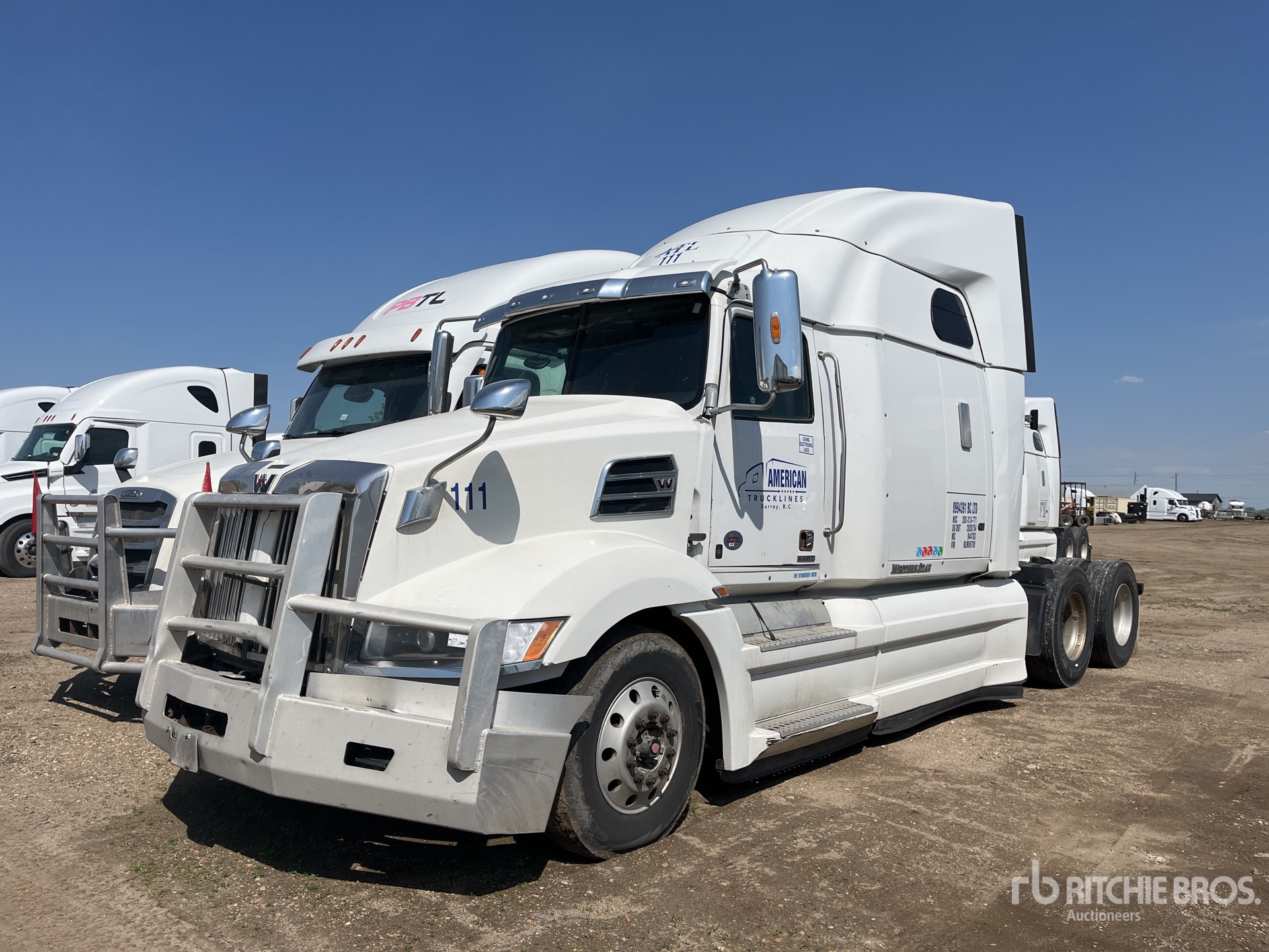 2022 Western Star 5700XE 6x4 T/A Sleeper Truck Tractor