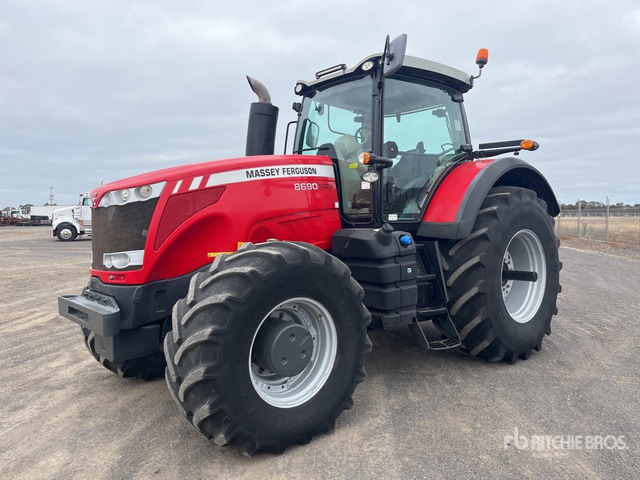 2013 Massey Ferguson 8690 4WD Tractor | Ritchie Bros. Auctioneers