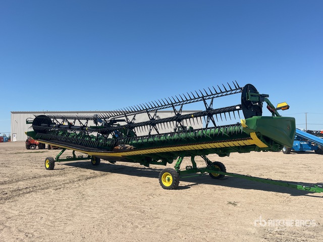 2023 John Deere HD45F 45 ft Hinged Draper Combine Header | Ritchie Bros ...