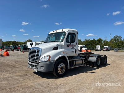 2018 Freightliner Cascadia 113 6x4 T/A Day Cab Truck Tractor