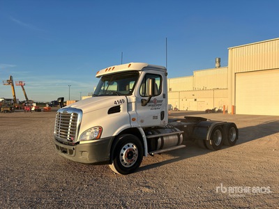 2018 Freightliner Cascadia 113 6x4 Cabeza Tractora Cabina Corta