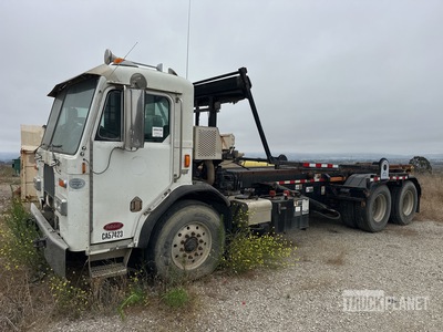 2008 Peterbilt 320 6x4 COE Roll-Off Truck (Inoperable)