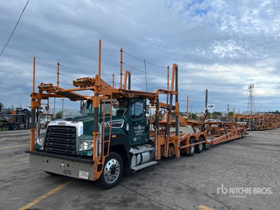2020 Freightliner 114SD 6x4 Car Carrier Truck