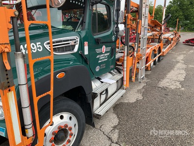2020 Freightliner 114SD 6x4 Car Carrier Truck